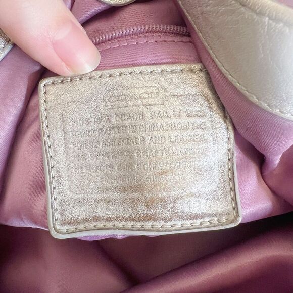 Coach y2k Vintage Signature Soho Satin Scarf Print Purple Silver Monogram Bag - Picture 6 of 10